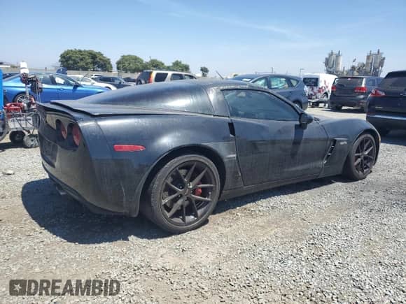 2013 Chevrolet Corvette Z06 w/3LZ with VIN 1G1YL2DE9D5103950, listed as a Copart auction lot 64408805 with 18,072 mi miles and Salvage title. Bid and sale history available at DreamBid. Image 3.
