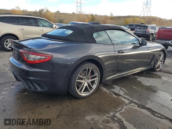 ✅ 2013 Maserati GranTurismo Sport • VIN: ZAM45VMA9D0075168 • Lot: 72382834. Wystawiony na Copart z przebiegiem 38 666 mil. Bezpłatny archiwum sprzedaży aukcyjnych z USA i szczegółowy raport historii pojazdu na DreamBid. Zdjęcie 3.
