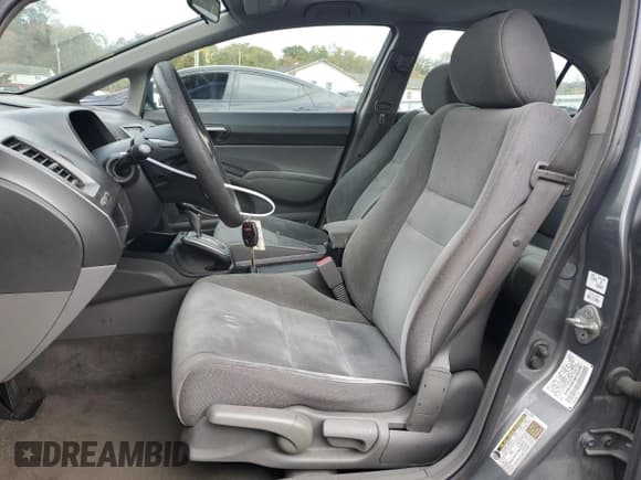 ✅ 2009 Honda Civic LX • VIN: 2HGFA16519H302410 • Лот: 82488495. Опубликован ранее на Copart с пробегом 149 178 миль. Бесплатный доступ к архиву аукционных продаж из США и подробный отчёт об истории автомобиля на DreamBid. Изображение 7.