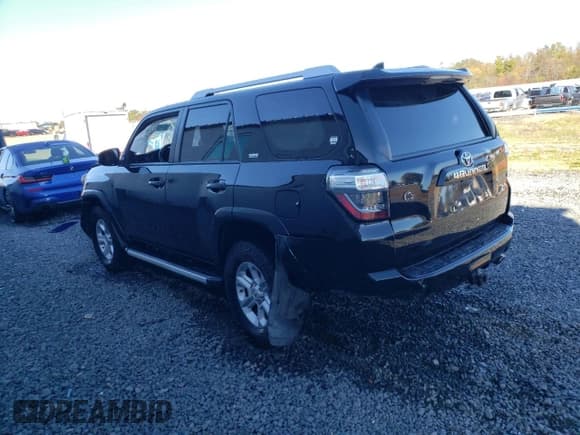✅ 2018 Toyota 4Runner SR5 • VIN: JTEBU5JR3J5587088 • Lot: 87491455. Listed on Copart with 88,524 mi. Free auction sales archive from the USA and detailed vehicle history report at DreamBid. Image 2.
