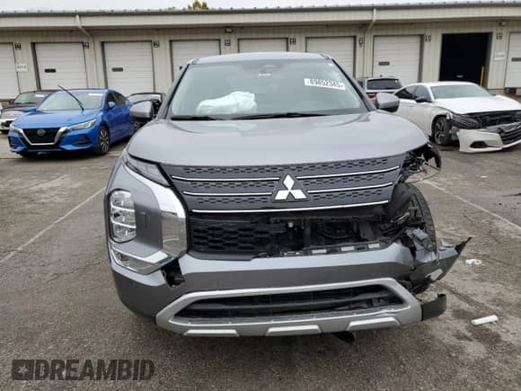 2024 Mitsubishi Outlander SE с VIN JA4J4VA83RZ035158, выставлен на аукционе Copart как лот 89852345 с пробегом 21 948 миль миль и Списание • Salvage title. История ставок и продаж доступна на DreamBid. Изображение 5.