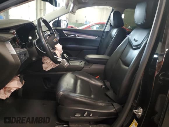 ✅ 2018 Cadillac XT5 Premium Luxury AWD • VIN: 1GYKNFRS3JZ136633 • Lot: 71211505. Listed on Copart with 71,955 mi. Free auction sales archive from the USA and detailed vehicle history report at DreamBid. Image 7.