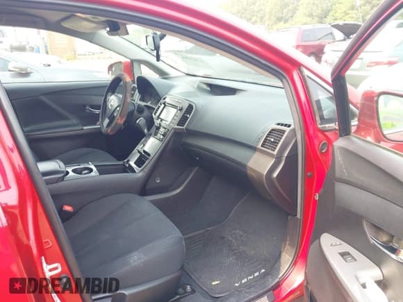 ✅ 2015 Toyota Venza XLE • VIN: 4T3BA3BB8FU066614 • Lot: 42826843. Listed on IAAI with 152,447 mi. Free auction sales archive from the USA and detailed vehicle history report at DreamBid. Image 5.