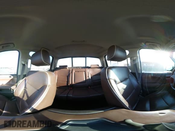 ✅ 2014 Chevrolet Silverado 1500 High Country • VIN: 3GCUKTEJ5EG428020 • Лот: 43345953. Опубликован ранее на IAAI с пробегом 205 421 миль. Бесплатный доступ к архиву аукционных продаж из США и подробный отчёт об истории автомобиля на DreamBid. Изображение 19.