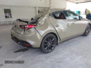 ✅ 2024 Mazda 3 Carbon Edition • VIN: JM1BPBYY1R1713507 • Лот: 42974637. Опубликован ранее на IAAI с пробегом 2 234 миль. Бесплатный доступ к архиву аукционных продаж из США и подробный отчёт об истории автомобиля на DreamBid. Изображение 4.