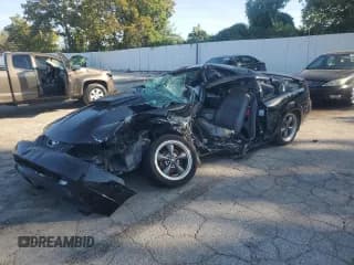 ✅ 2004 Ford Mustang GT Deluxe • VIN: 1FAFP42X94F126647 • Lot: 70920895. Wystawiony na Copart z przebiegiem Nie podano. Bezpłatny archiwum sprzedaży aukcyjnych z USA i szczegółowy raport historii pojazdu na DreamBid. Zdjęcie 1.