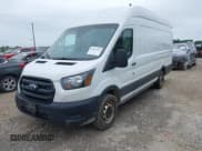✅ 2020 Ford Transit Cargo • VIN: 1FTBR3X83LKB51984 • Lot: 42567147. Wystawiony na IAAI z przebiegiem 209 178 mil. Bezpłatny archiwum sprzedaży aukcyjnych z USA i szczegółowy raport historii pojazdu na DreamBid. Zdjęcie 2.