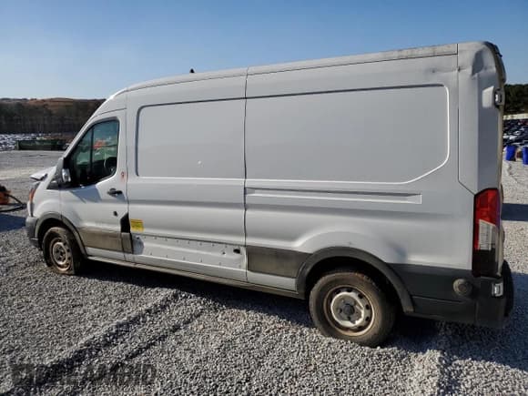 ✅ 2021 Ford Transit Cargo • VIN: 1FTYE1C81MKA44840 • Lot: 43557725. Wystawiony na Copart z przebiegiem Nie podano. Bezpłatny archiwum sprzedaży aukcyjnych z USA i szczegółowy raport historii pojazdu na DreamBid. Zdjęcie 2.