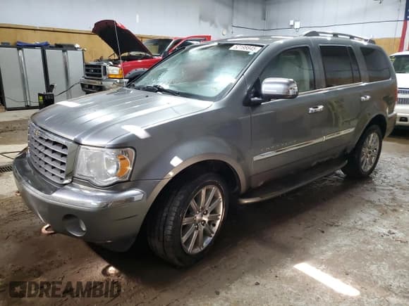 ✅ 2008 Chrysler Aspen Limited • VIN: 1A8HW582X8F129384 • Lot: 52198845. Wystawiony na Copart z przebiegiem 173 160 mil. Bezpłatny archiwum sprzedaży aukcyjnych z USA i szczegółowy raport historii pojazdu na DreamBid. Zdjęcie 1.