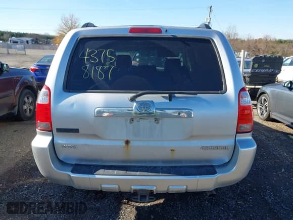 ✅ 2006 Toyota 4Runner SR5 • VIN: JTEBU14R168068387 • Lot: 43758187. Wystawiony na IAAI z przebiegiem 256 040 mil. Bezpłatny archiwum sprzedaży aukcyjnych z USA i szczegółowy raport historii pojazdu na DreamBid. Zdjęcie 16.