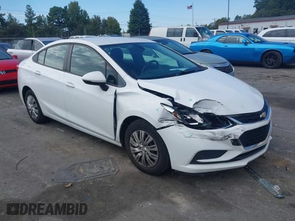 ✅ 2018 Chevrolet Cruze LS • VIN: 1G1BC5SM3J7154006 • Lot: 43304387. Listed on IAAI with 118,821 mi. Free auction sales archive from the USA and detailed vehicle history report at DreamBid. Image 1.