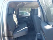 ✅ 2023 Chevrolet Silverado 1500 LT • VIN: 3GCPDKEK4PG242403 • Lot: 43205587. Wystawiony na IAAI z przebiegiem 19 106 mil. Bezpłatny archiwum sprzedaży aukcyjnych z USA i szczegółowy raport historii pojazdu na DreamBid. Zdjęcie 8.