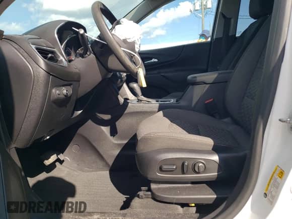 ✅ 2018 Chevrolet Equinox LT • VIN: 2GNAXSEV6J6158858 • Lot: 86541075. Wystawiony na Copart z przebiegiem 84 314 mil. Bezpłatny archiwum sprzedaży aukcyjnych z USA i szczegółowy raport historii pojazdu na DreamBid. Zdjęcie 7.