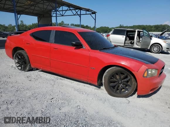 2008 Dodge Charger R/T z VIN 2B3LA53H38H173576, wystawiony jako Copart lot #63174914 z przebiegiem 233 497 mil mil oraz Nie do naprawy • Non repairable. Historia ofert i sprzedaży dostępna na DreamBid. Obrazek 4.