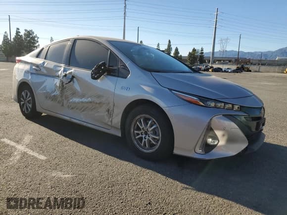 ✅ 2019 Toyota Prius Advanced • VIN: JTDKARFP6K3108199 • Lot: 82731825. Wystawiony na Copart z przebiegiem 63 239 mil. Bezpłatny archiwum sprzedaży aukcyjnych z USA i szczegółowy raport historii pojazdu na DreamBid. Zdjęcie 4.