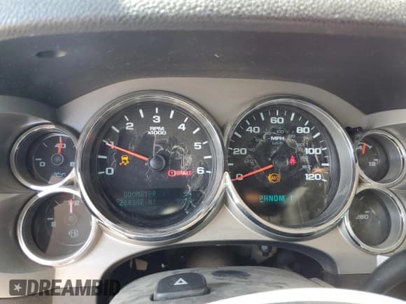 ✅ 2013 Chevrolet Silverado 2500HD LT • VIN: 1GC1KXCG8DF145273 • Lot: 72064045. Listed on Copart with 268,387 mi. Free auction sales archive from the USA and detailed vehicle history report at DreamBid. Image 9.