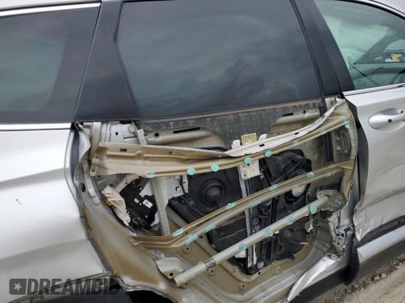 ✅ 2019 Hyundai Santa Fe Limited • VIN: 5NMS53AA3KH064345 • Lot: 57962294. Wystawiony na Copart z przebiegiem 126 959 mil. Bezpłatny archiwum sprzedaży aukcyjnych z USA i szczegółowy raport historii pojazdu na DreamBid. Zdjęcie 10.