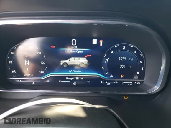 ✅ 2023 Chevrolet Suburban RST • VIN: 1GNSCEKD7PR187831 • Lot: 71786524. Wystawiony na Copart z przebiegiem 42 507 mil. Bezpłatny archiwum sprzedaży aukcyjnych z USA i szczegółowy raport historii pojazdu na DreamBid. Zdjęcie 9.