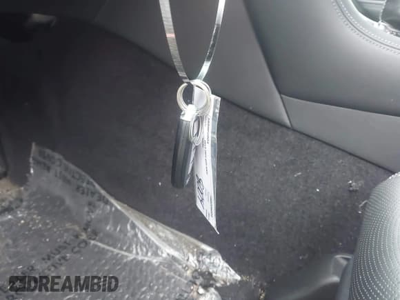 ✅ 2014 Infiniti Q50 Premium • VIN: JN1BV7AR7EM692504 • Lot: 43789438. Listed on IAAI with 104,772 mi. Free auction sales archive from the USA and detailed vehicle history report at DreamBid. Image 11.