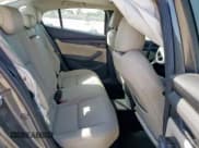 ✅ 2025 Mazda 3 S Preferred • VIN: 3MZBPACM1SM450195 • Lot: 67138405. Wystawiony na Copart z przebiegiem 10 368 mil. Bezpłatny archiwum sprzedaży aukcyjnych z USA i szczegółowy raport historii pojazdu na DreamBid. Zdjęcie 10.