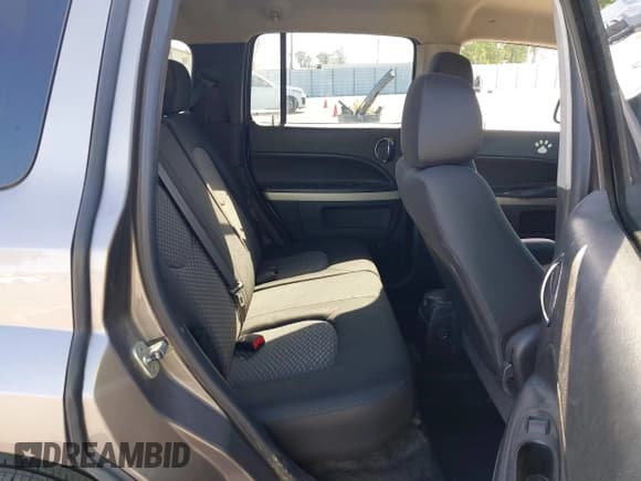 ✅ 2011 Chevrolet HHR 1LT • VIN: 3GNBABFWXBS514597 • Lot: 42349812. Listed on IAAI with 165,664 mi. Free auction sales archive from the USA and detailed vehicle history report at DreamBid. Image 8.