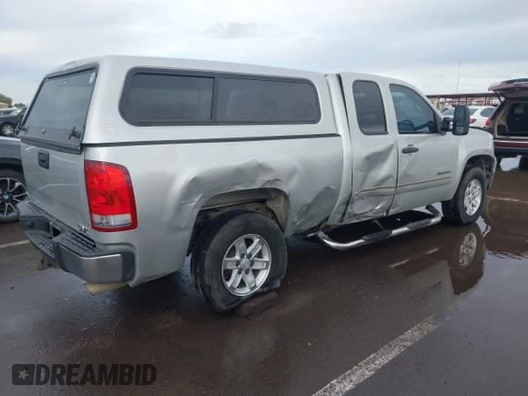 ✅ 2010 GMC Sierra 1500 • VIN: 1GTSCVE28AZ103574 • Lot: 43739588. Wystawiony na IAAI z przebiegiem 89 721 mil. Bezpłatny archiwum sprzedaży aukcyjnych z USA i szczegółowy raport historii pojazdu na DreamBid. Zdjęcie 6.