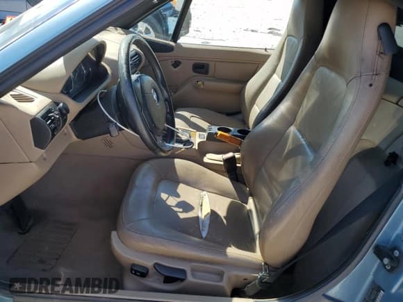 ✅ 2002 BMW Z3 2.5 • VIN: 4USCN33442LM06728 • Лот: 70166964. Опубликован ранее на Copart с пробегом Не указан. Бесплатный доступ к архиву аукционных продаж из США и подробный отчёт об истории автомобиля на DreamBid. Изображение 7.