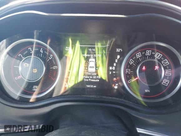 ✅ 2015 Dodge Challenger SXT • VIN: 2C3CDZAG8FH744424 • Lot: 43647980. Wystawiony na IAAI z przebiegiem 104 131 mil. Bezpłatny archiwum sprzedaży aukcyjnych z USA i szczegółowy raport historii pojazdu na DreamBid. Zdjęcie 7.