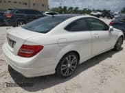 ✅ 2012 Mercedes-Benz C 250 • VIN: WDDGJ4HB0CF820966 • Lot: 63697624. Wystawiony na Copart z przebiegiem 136 741 mil. Bezpłatny archiwum sprzedaży aukcyjnych z USA i szczegółowy raport historii pojazdu na DreamBid. Zdjęcie 3.