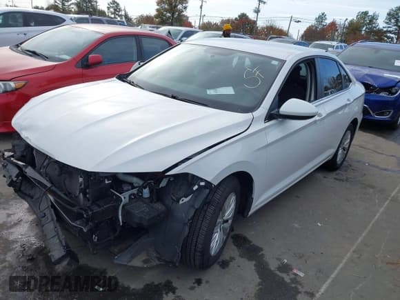 ✅ 2020 Volkswagen Jetta S • VIN: 3VWC57BU5LM096682 • Lot: 43680725. Listed on IAAI with 55,560 mi. Free auction sales archive from the USA and detailed vehicle history report at DreamBid. Image 2.