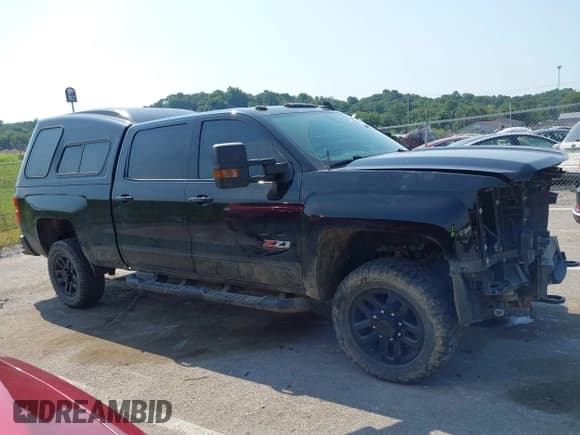 ✅ 2019 Chevrolet Silverado 2500HD LT • VIN: 1GC1KSEG0KF198997 • Lot: 42929829. Listed on IAAI with 40,917 mi. Free auction sales archive from the USA and detailed vehicle history report at DreamBid. Image 14.