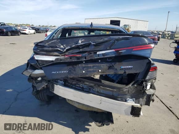 2025 Honda Accord Sport-L with VIN 1HGCY2F70SA059540, listed as a Copart auction lot 71239295 with 9,562 mi miles and Salvage title. Bid and sale history available at DreamBid. Image 6.