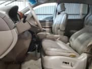 ✅ 2004 Toyota Sienna XLE • VIN: 5TDZA22C64S213190 • Lot: 57447224. Wystawiony na Copart z przebiegiem 200 413 mil. Bezpłatny archiwum sprzedaży aukcyjnych z USA i szczegółowy raport historii pojazdu na DreamBid. Zdjęcie 7.