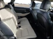 ✅ 2014 Kia Rondo EX • VIN: KNAHU8A30E7046115 • Lot: 48029785. Wystawiony na Copart z przebiegiem 84 216 mil. Bezpłatny archiwum sprzedaży aukcyjnych z USA i szczegółowy raport historii pojazdu na DreamBid. Zdjęcie 11.