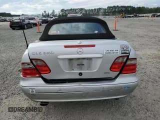 ✅ 2003 Mercedes-Benz CLK 320 • VIN: WDBLK65G23T135336 • Лот: 73281474. Опубликован ранее на Copart с пробегом 146 750 миль. Бесплатный доступ к архиву аукционных продаж из США и подробный отчёт об истории автомобиля на DreamBid. Изображение 6.
