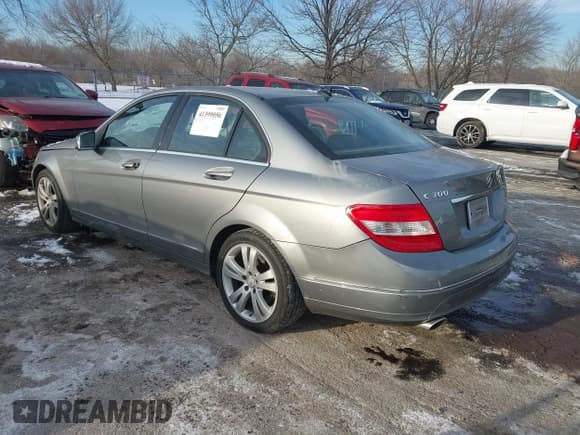 ✅ 2011 Mercedes-Benz C 300 Sport • VIN: WDDGF8BB9BR168525 • Lot: 41399056. Listed on IAAI with 108,809 mi. Free auction sales archive from the USA and detailed vehicle history report at DreamBid. Image 3.