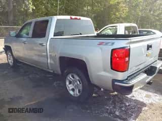 2017 Chevrolet Silverado 1500 LT с VIN 3GCUKREC2HG182455, выставлен на аукционе IAAI как лот 43266860 с пробегом 117 748 миль миль и . История ставок и продаж доступна на DreamBid. Изображение 3.