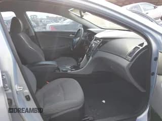 ✅ 2013 Hyundai Sonata GLS • VIN: 5NPEB4AC2DH723776 • Lot: 43616358. Listed on IAAI with 120,230 mi. Free auction sales archive from the USA and detailed vehicle history report at DreamBid. Image 5.