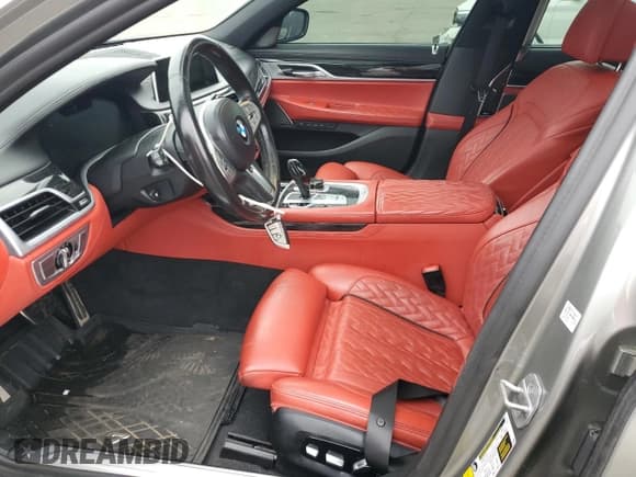 ✅ 2022 BMW 7 Series 750i xDrive • VIN: WBA7U2C09NCH79303 • Lot: 58514325. Listed on Copart with 69,692 mi. Free auction sales archive from the USA and detailed vehicle history report at DreamBid. Image 7.