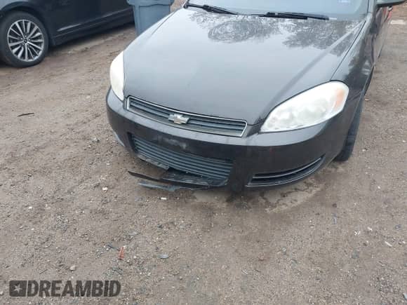 ✅ 2009 Chevrolet Impala LT • VIN: 2G1WT57N391135564 • Lot: 43581102. Listed on IAAI with 94,697 mi. Free auction sales archive from the USA and detailed vehicle history report at DreamBid. Image 6.