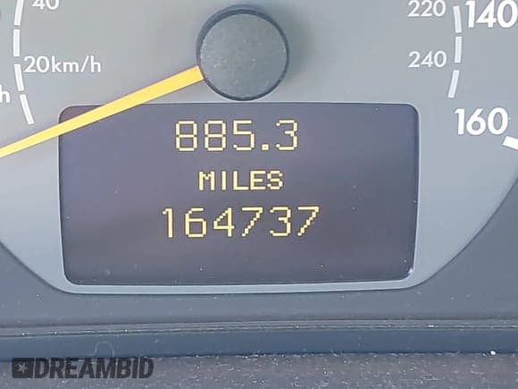 ✅ 2001 Mercedes-Benz CLK 320/430 • VIN: WDBLJ65G21T085022 • Lot: 43552659. Wystawiony na IAAI z przebiegiem 164 737 mil. Bezpłatny archiwum sprzedaży aukcyjnych z USA i szczegółowy raport historii pojazdu na DreamBid. Zdjęcie 15.