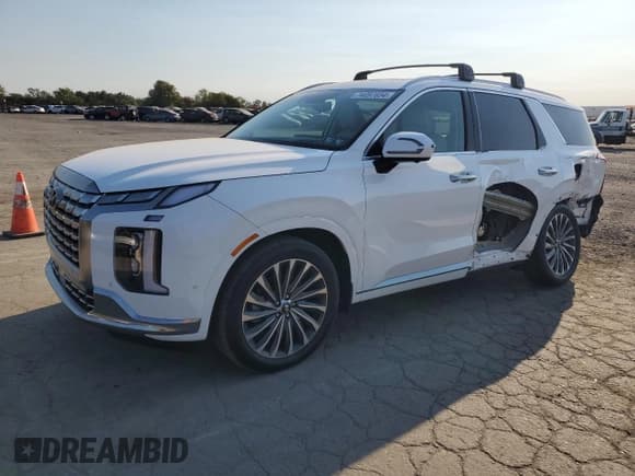 ✅ 2024 Hyundai Palisade Calligraphy • VIN: KM8R7DGE3RU661518 • Лот: 74097034. Опубликован ранее на Copart с пробегом 5 527 миль. Бесплатный доступ к архиву аукционных продаж из США и подробный отчёт об истории автомобиля на DreamBid. Изображение 1.