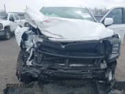 ✅ 2022 GMC Yukon XL SLE • VIN: 1GKS1FKD3NR208664 • Lot: 41833942. Wystawiony na IAAI z przebiegiem 52 009 mil. Bezpłatny archiwum sprzedaży aukcyjnych z USA i szczegółowy raport historii pojazdu na DreamBid. Zdjęcie 18.