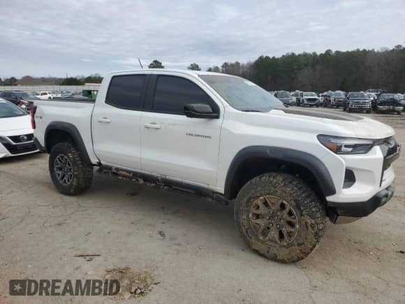 2024 Chevrolet Colorado 4WD ZR2 с VIN 1GCPTFEK1R1266203, выставлен на аукционе Copart как лот 45959035 с пробегом Не указан миль и Списание • Salvage title. История ставок и продаж доступна на DreamBid. Изображение 4.