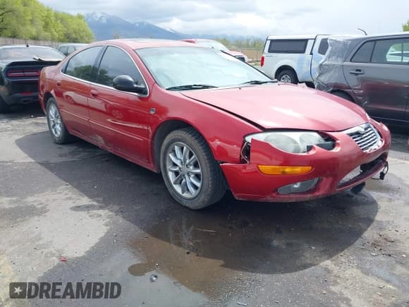 ✅ 2003 Chrysler 300M M • VIN: 2C3AE66G83H567901 • Lot: 42046395. Wystawiony na IAAI z przebiegiem 136 857 mil. Bezpłatny archiwum sprzedaży aukcyjnych z USA i szczegółowy raport historii pojazdu na DreamBid. Zdjęcie 1.