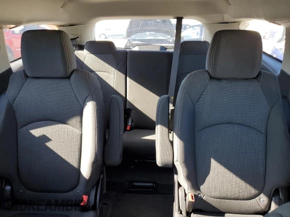 ✅ 2016 Chevrolet Traverse LT • VIN: 1GNKRGKD1GJ224266 • Lot: 85913175. Wystawiony na Copart z przebiegiem 97 484 mil. Bezpłatny archiwum sprzedaży aukcyjnych z USA i szczegółowy raport historii pojazdu na DreamBid. Zdjęcie 10.