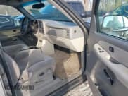 ✅ 2001 Chevrolet Suburban LS • VIN: 3GNFK16T31G190246 • Лот: 41345937. Опубликован ранее на IAAI с пробегом 247 535 миль. Бесплатный доступ к архиву аукционных продаж из США и подробный отчёт об истории автомобиля на DreamBid. Изображение 5.