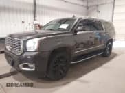 ✅ 2018 GMC Yukon XL Denali • VIN: 1GKS2HKJ6JR131507 • Лот: 43356241. Опубликован ранее на IAAI с пробегом 160 945 миль. Бесплатный доступ к архиву аукционных продаж из США и подробный отчёт об истории автомобиля на DreamBid. Изображение 2.