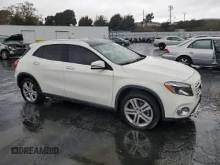 ✅ 2018 Mercedes-Benz GLA 250 • VIN: WDCTG4GB9JJ369758 • Лот: 91261365. Опубликован ранее на Copart с пробегом 149 235 миль. Бесплатный доступ к архиву аукционных продаж из США и подробный отчёт об истории автомобиля на DreamBid. Изображение 4.