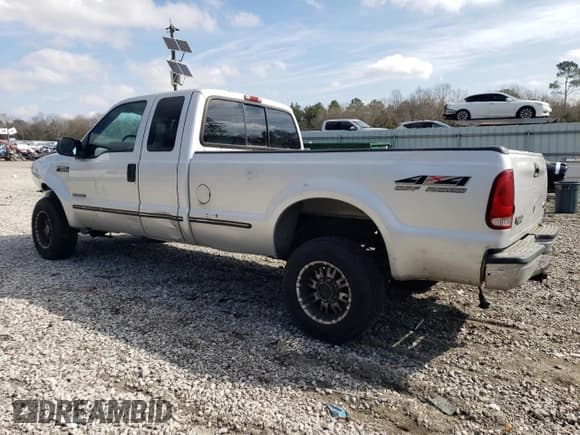 ✅ 1999 Ford F-350 XL • VIN: 1FTSX31F5XED18542 • Лот: 43194315. Опубликован ранее на Copart с пробегом 240 523 миль. Бесплатный доступ к архиву аукционных продаж из США и подробный отчёт об истории автомобиля на DreamBid. Изображение 2.